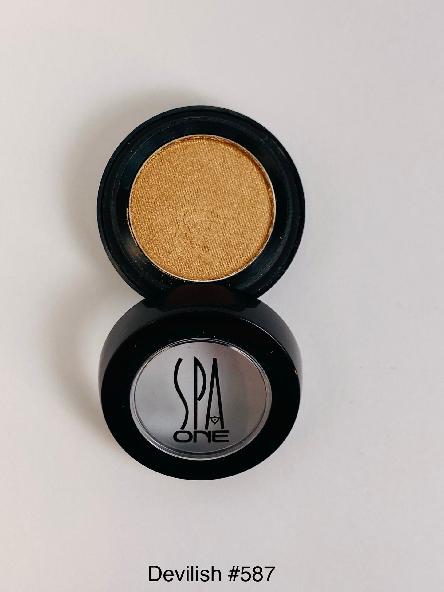 Spa One Eyeshadow Devilish 587